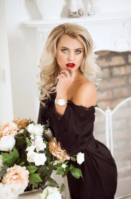Darina from Zhitomir, 27 years, with green eyes, blonde hair, Christian, Model. #7