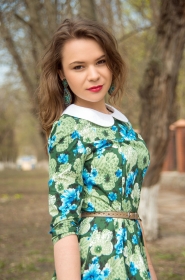 Olga from Kirovohrad, 30 years, with brown eyes, light brown hair, none, teacher. #3