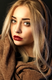 Oksana from Cherkasy, 31 years, with green eyes, blonde hair, Christian, Economist. #13