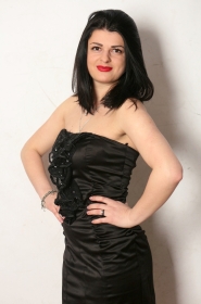 Ekaterina from Kiev, 30 years, with brown eyes, black hair, none, manager. #6