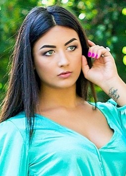 Anastasia from Melitopol, 27 years, with green eyes, black hair, Christian, Cosmetologist.
