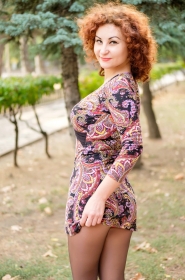 Juliya from Nikolaev, 39 years, with green eyes, dark brown hair, Christian, manager. #6