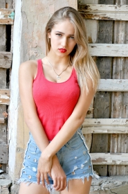 Anna from Lugansk, 25 years, with blue eyes, blonde hair, Christian. #18