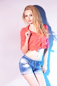 Julia from Kharkov, 28 years, with green eyes, blonde hair, Christian, admimistrator. #8