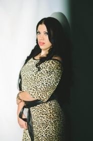 Anna from Dnipropetrovsk, 36 years, with green eyes, black hair, other, Teacher. #1