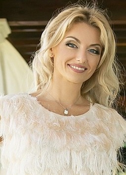 Anastasia from Kharkov, 45 years, with grey eyes, blonde hair, Christian, Teacher.