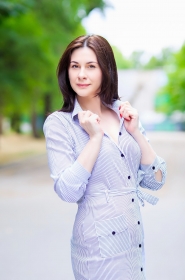 Inna from Zaporozhye, 38 years, with brown eyes, dark brown hair, Christian, restaurant manager. #6