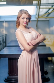 Nadezhda from Yelanets, 30 years, with grey eyes, light brown hair, Christian, historian. #12