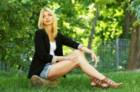 Natalia from Kharkiv, 36 years, with blue eyes, blonde hair, Christian, Doctor Aesthetic Dermatology. #3