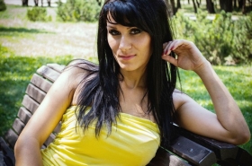 Ljudmila from Mariupol, 40 years, with brown eyes, black hair, Christian, operator. #6