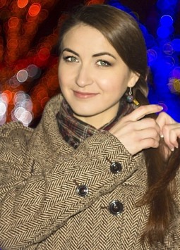Lesya from Kiev, 35 years, with blue eyes, light brown hair, Christian, family doctor.