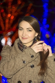 Lesya from Kiev, 36 years, with blue eyes, light brown hair, Christian, family doctor. #10