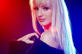 Marina from Dnipropetrovsk, 36 years, with brown eyes, blonde hair, Christian, Beauty Industry. #12