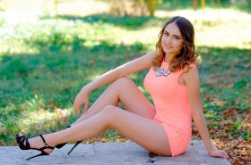 Svetlana from Odessa, 28 years, with brown eyes, dark brown hair, Christian, programist. #3