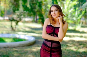Svetlana from Odessa, 28 years, with brown eyes, dark brown hair, Christian, programist. #6