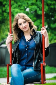 Viktoriya from Kharkov, 26 years, with green eyes, light brown hair, Christian, student. #10