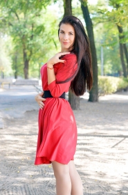 Yulia from Zaporozhye, 33 years, with brown eyes, dark brown hair, Christian, Estate Manager. #2