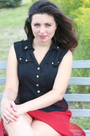 Marina from Zaporizhya, 30 years, with green eyes, black hair, Christian, teacher. #5