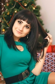 Anna from Starobelsk, 29 years, with brown eyes, dark brown hair, consultant. #2