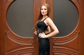 Ekaterina from Kiev, 31 years, with brown eyes, light brown hair, Christian, Middle Management. #3