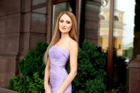 Ekaterina from Kiev, 31 years, with brown eyes, light brown hair, Christian, Middle Management. #7
