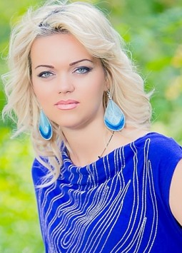 Ekaterina from Odessa, 36 years, with green eyes, blonde hair, Christian, Hairdresser stylist.