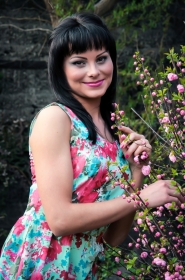 Svetlana from Kharkov, 36 years, with brown eyes, black hair, Christian, sales manager. #9