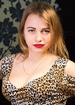 Jana from Nikolaev, 27 years, with blue eyes, blonde hair, Christian, technologist.