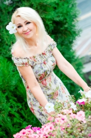Svetlana from Cherkassy, 59 years, with green eyes, blonde hair, Christian, The Ecspert of good and service. #8
