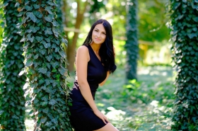 Valeria from Odessa, 27 years, with brown eyes, black hair, Christian, Designer. #9