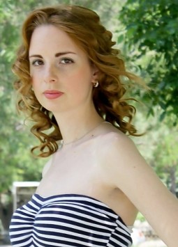 Anna from Nikolaev, 32 years, with brown eyes, blonde hair, Christian, office worker.