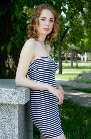 Anna from Nikolaev, 32 years, with brown eyes, blonde hair, Christian, office worker. #2