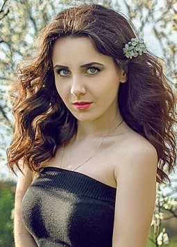 Julia from Dnipropetrovsk, 28 years, with blue eyes, dark brown hair, Christian, choreographer.
