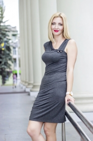 Oksana from Zaporozhye, 48 years, with green eyes, blonde hair, Christian, Salesperson. #5
