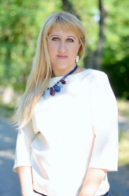 Irina from Nikolaev, 37 years, with black eyes, blonde hair, Christian, economist. #6
