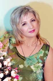 Alla from Kharkov, 49 years, with brown eyes, blonde hair, Christian, Tailor. #3
