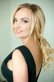 Marina from Dnepropetrovsk, 41 years, with green eyes, blonde hair, Christian, bank manager. #10
