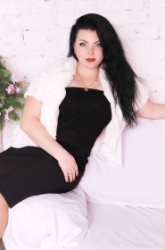 Maria from Zaporozhye, 37 years, with grey eyes, black hair, Christian, manager. #5