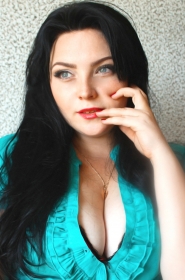 Maria from Zaporozhye, 37 years, with grey eyes, black hair, Christian, manager. #6
