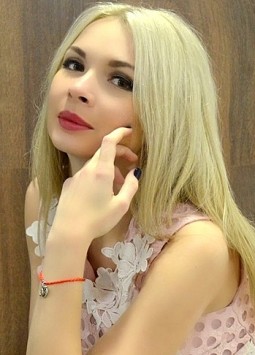Anastasia from Kharkov, 26 years, with brown eyes, blonde hair, Christian.