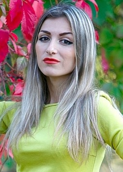 Julia from Evpatoria, 33 years, with brown eyes, blonde hair, Christian, Teacher.