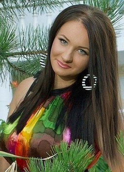 Olga from Odessa, 31 years, with blue eyes, black hair, Christian, Technologist.