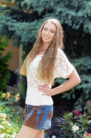 Tatyana from Kharkov, 45 years, with green eyes, light brown hair, Christian, manager. #6