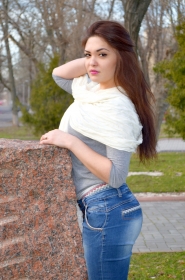 Anna from Kherson, 28 years, with brown eyes, dark brown hair, Christian, student. #2