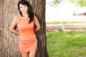 Tatiana from Nikolaev, 58 years, with brown eyes, black hair, Christian, Beauty Industry. #3