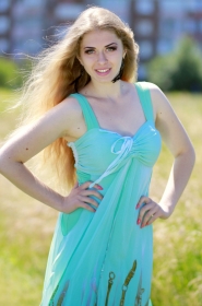 Elena from Kharkov, 29 years, with green eyes, light brown hair, Christian. #10