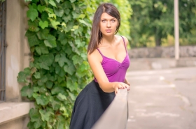 Veronika from Nikolaev, 32 years, with green eyes, dark brown hair, Christian, student. #5
