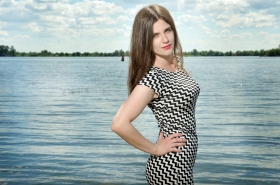 Irina from Kherson, 33 years, with blue eyes, dark brown hair, Christian, Doctor. #2