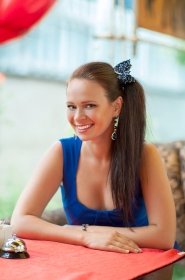 Elizaveta from Dnepropetrovsk, 37 years, with green eyes, dark brown hair, Christian, head manager of the shop. #7