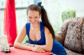 Elizaveta from Dnepropetrovsk, 37 years, with green eyes, dark brown hair, Christian, head manager of the shop. #10